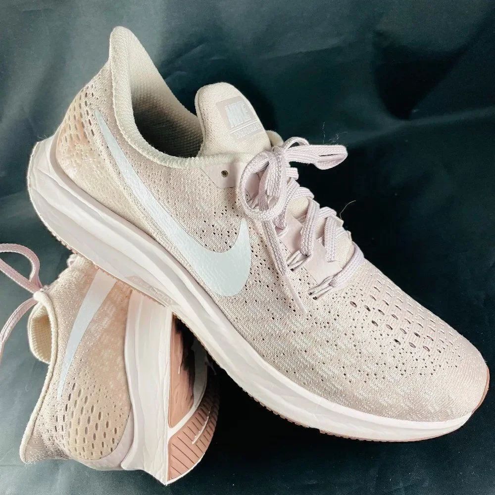 Mint Condition Beiige Sand NIKE PEGASUS 35 Womens 8.5 US 40 EUR Running Shoes